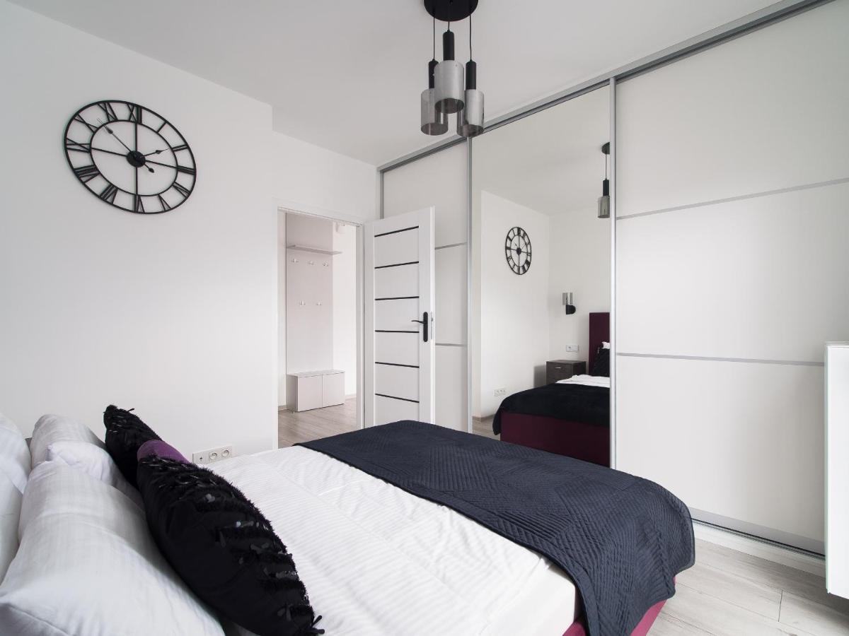 Szwedzka 22C Separate Bedroom Free Garage By Perfect Apart Warsaw Exterior photo